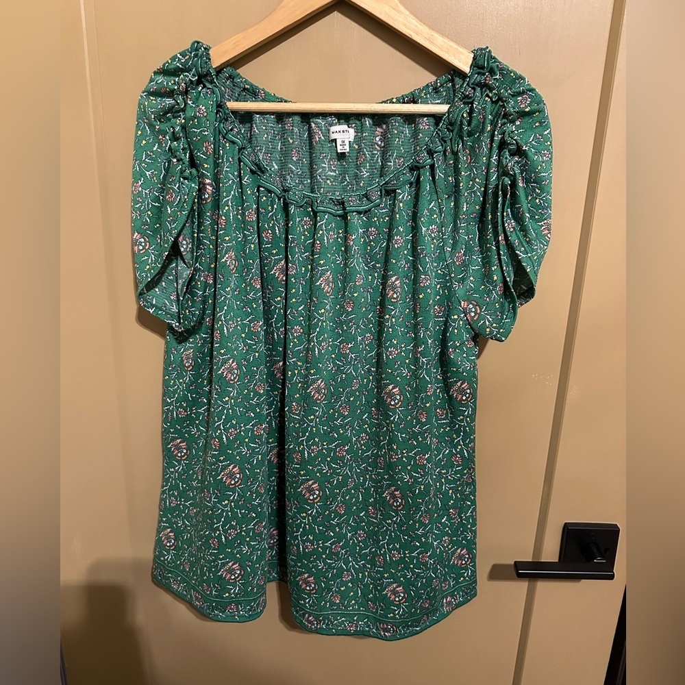 Max Studio Green Puff Sleeve Ruched Blouse